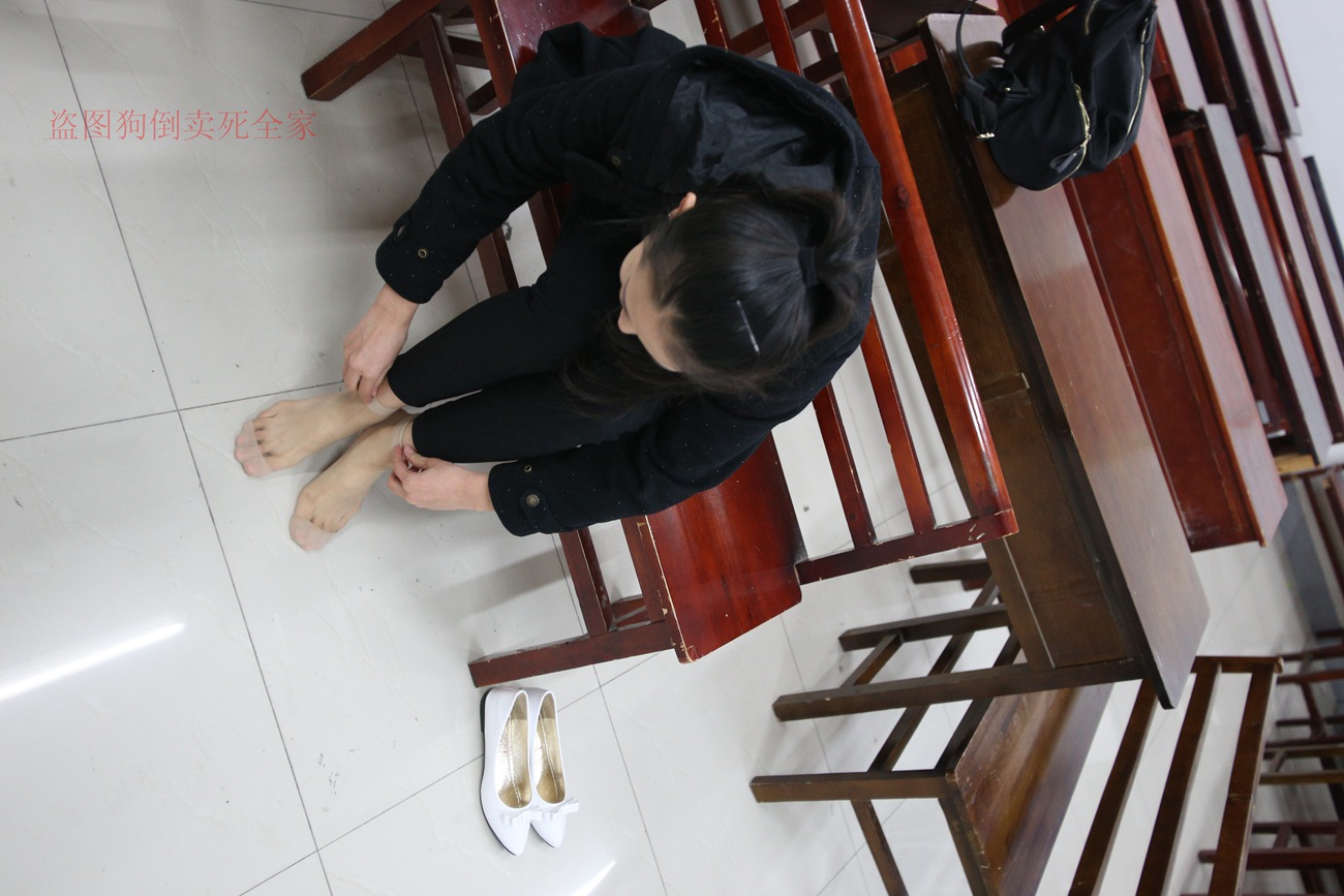 图片[63]-大西瓜爱牙膏-早期作品-Z4-3 短丝+裸足 (1) [187P] – 速更版-美库