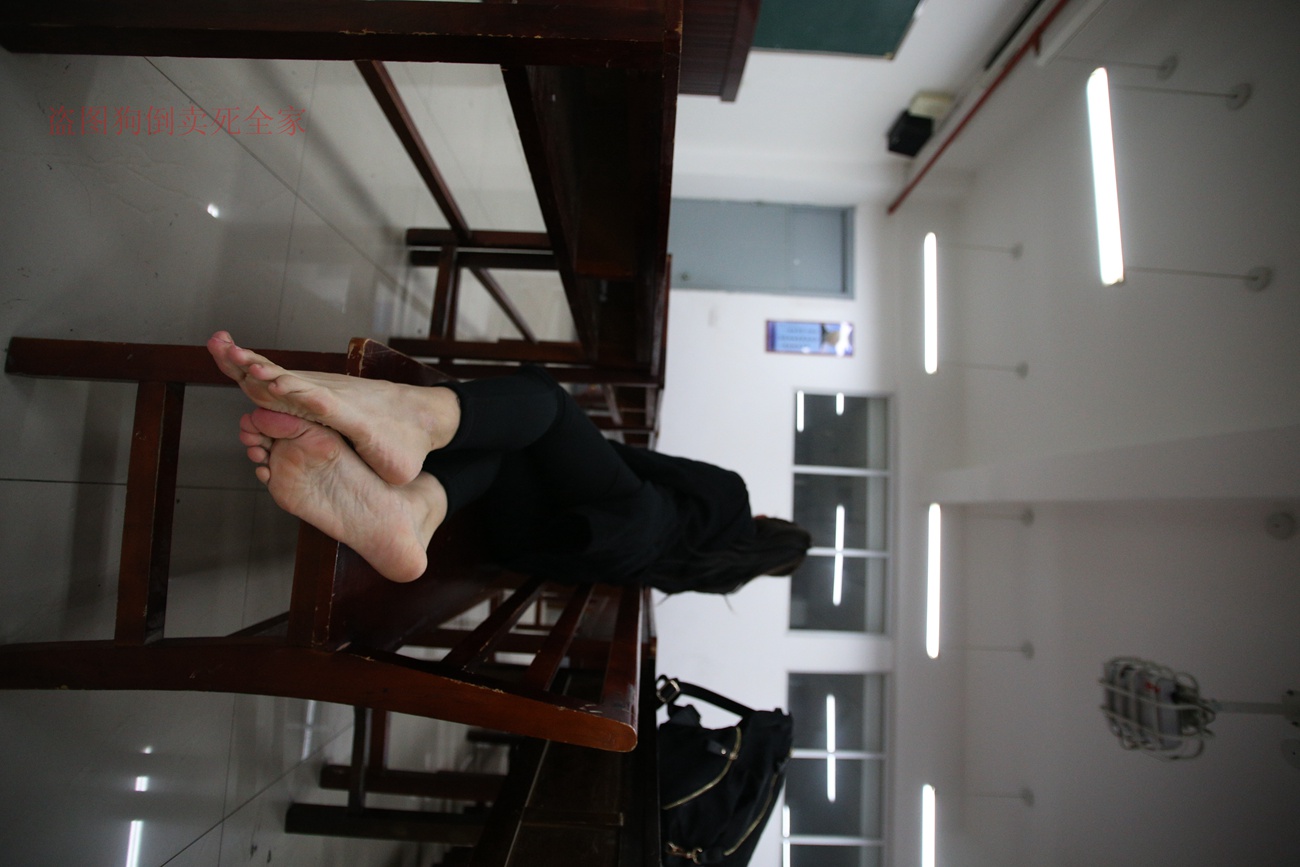 图片[81]-大西瓜爱牙膏-早期作品-Z4-3 短丝+裸足 (1) [136P] – 速更版-美库