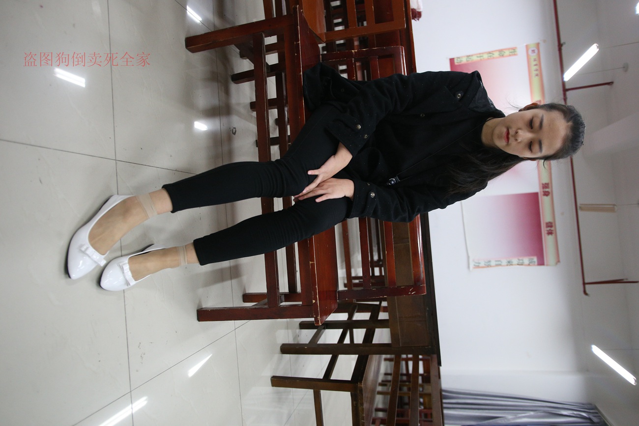 图片[73]-大西瓜爱牙膏-早期作品-Z4-3 短丝+裸足 (1) [187P] – 速更版-美库