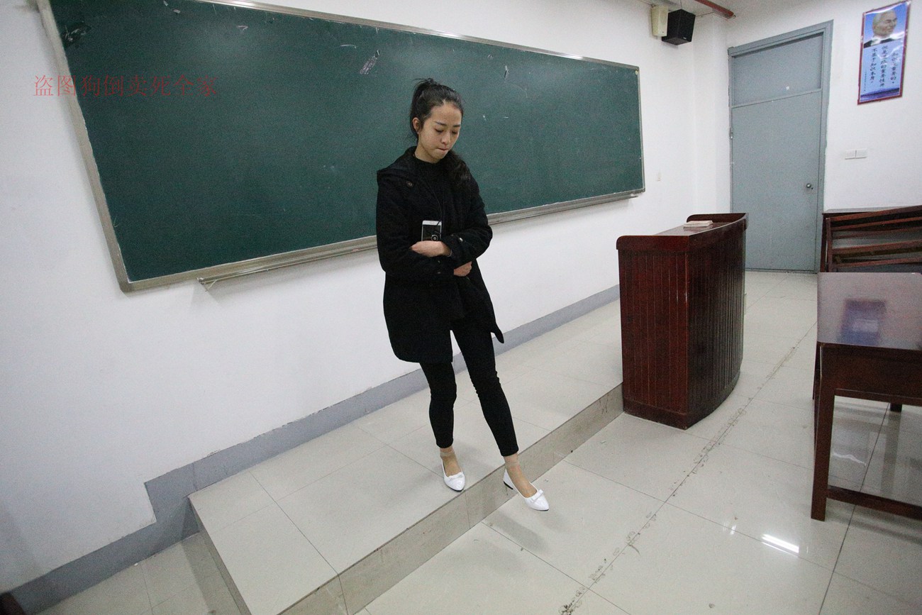 图片[78]-大西瓜爱牙膏-早期作品-Z4-3 短丝+裸足 (1) [187P] – 速更版-美库