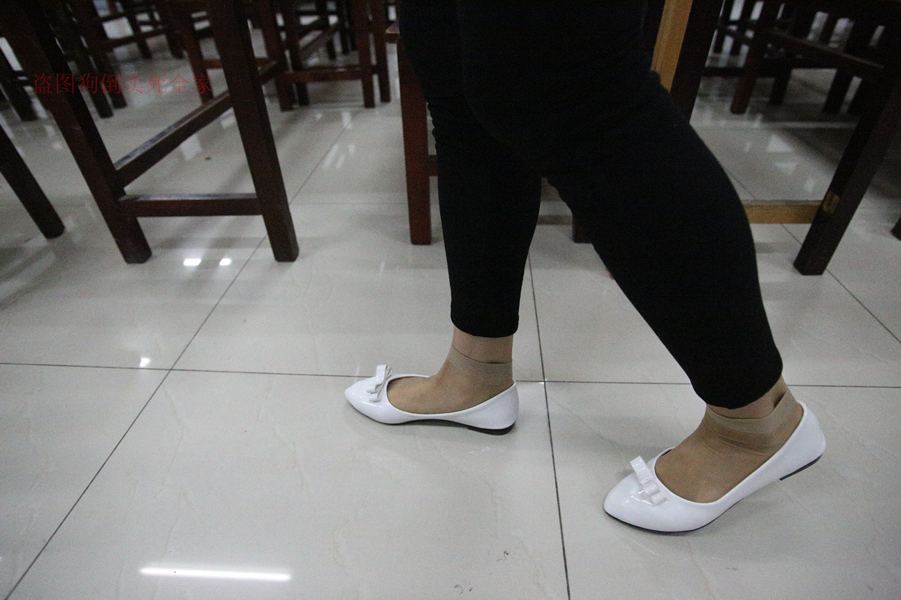 图片[91]-大西瓜爱牙膏-早期作品-Z4-3 短丝+裸足 (1) [187P] – 速更版-美库