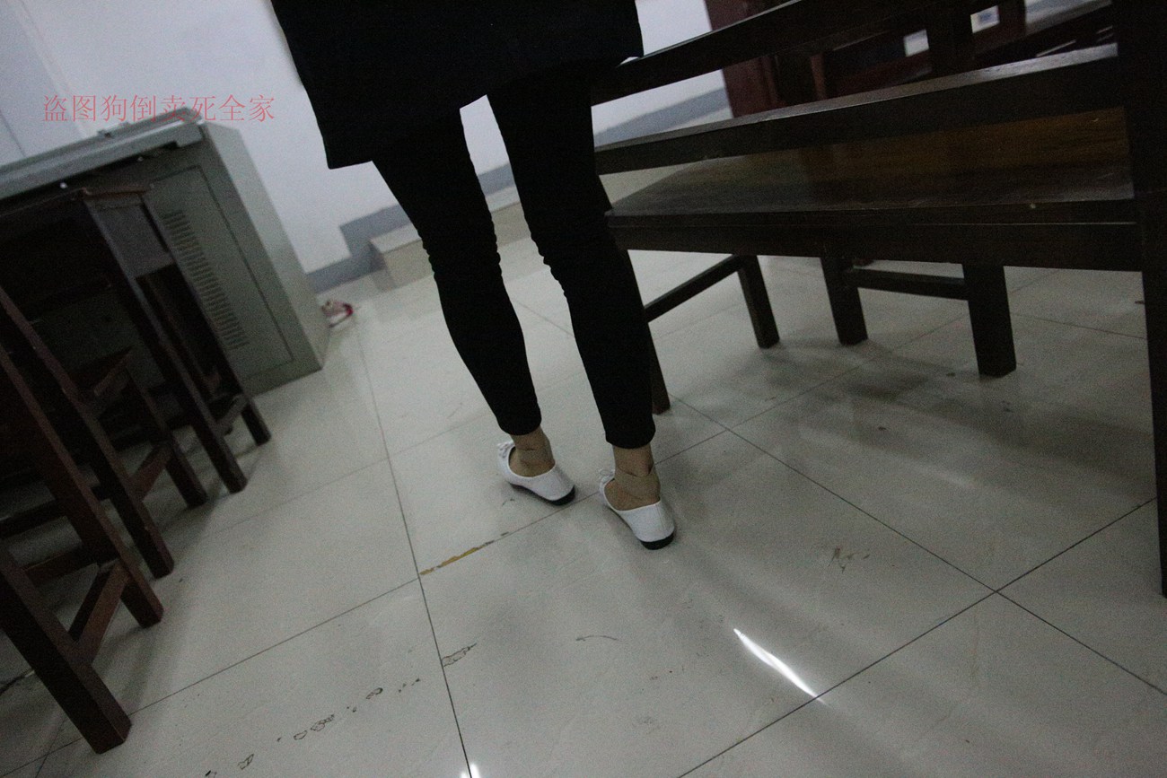 图片[96]-大西瓜爱牙膏-早期作品-Z4-3 短丝+裸足 (1) [187P] – 速更版-美库