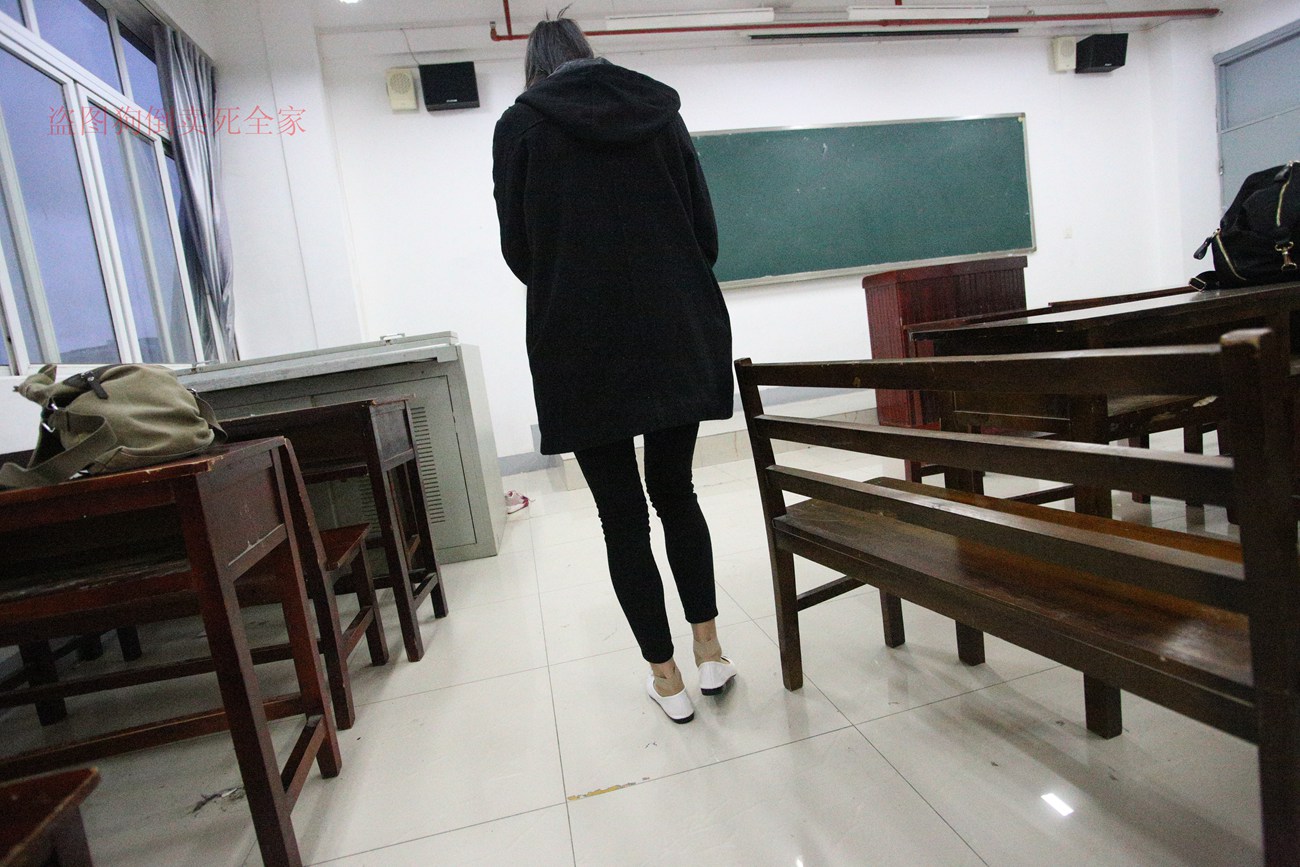 图片[97]-大西瓜爱牙膏-早期作品-Z4-3 短丝+裸足 (1) [187P] – 速更版-美库