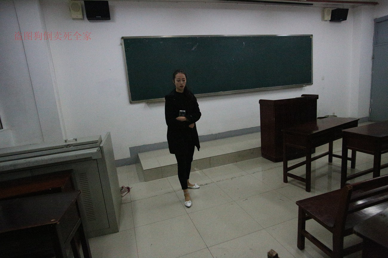 图片[98]-大西瓜爱牙膏-早期作品-Z4-3 短丝+裸足 (1) [187P] – 速更版-美库