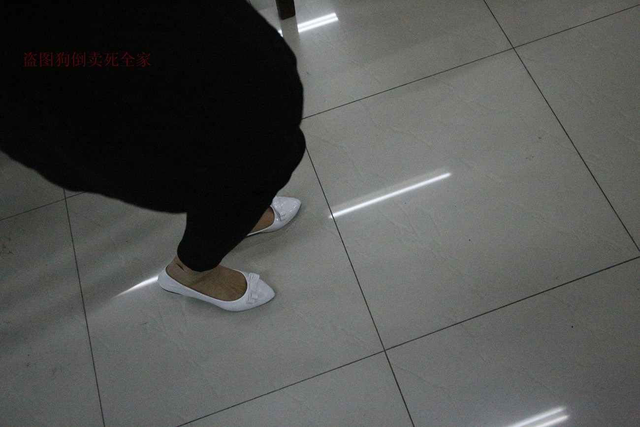 图片[103]-大西瓜爱牙膏-早期作品-Z4-3 短丝+裸足 (1) [187P] – 速更版-美库