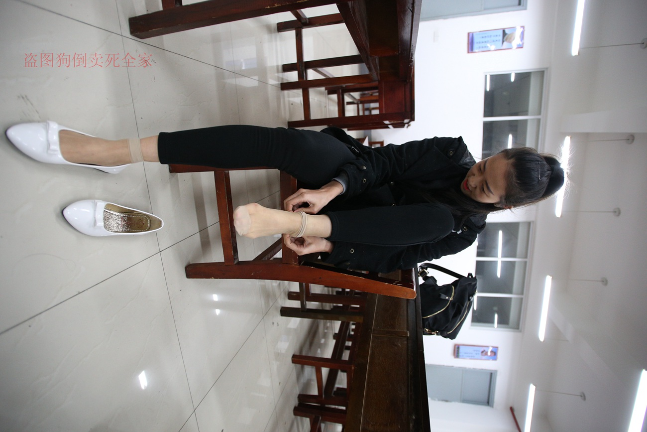 图片[114]-大西瓜爱牙膏-早期作品-Z4-3 短丝+裸足 (1) [187P] – 速更版-美库