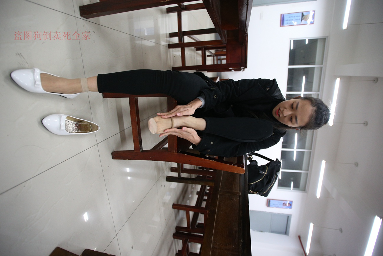 图片[117]-大西瓜爱牙膏-早期作品-Z4-3 短丝+裸足 (1) [187P] – 速更版-美库