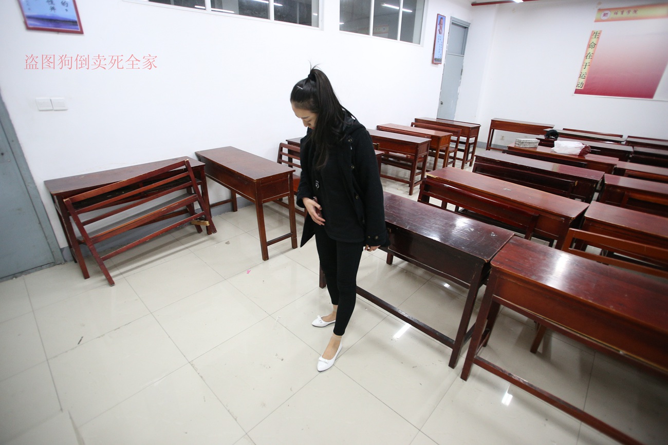 图片[125]-大西瓜爱牙膏-早期作品-Z4-3 短丝+裸足 (1) [187P] – 速更版-美库