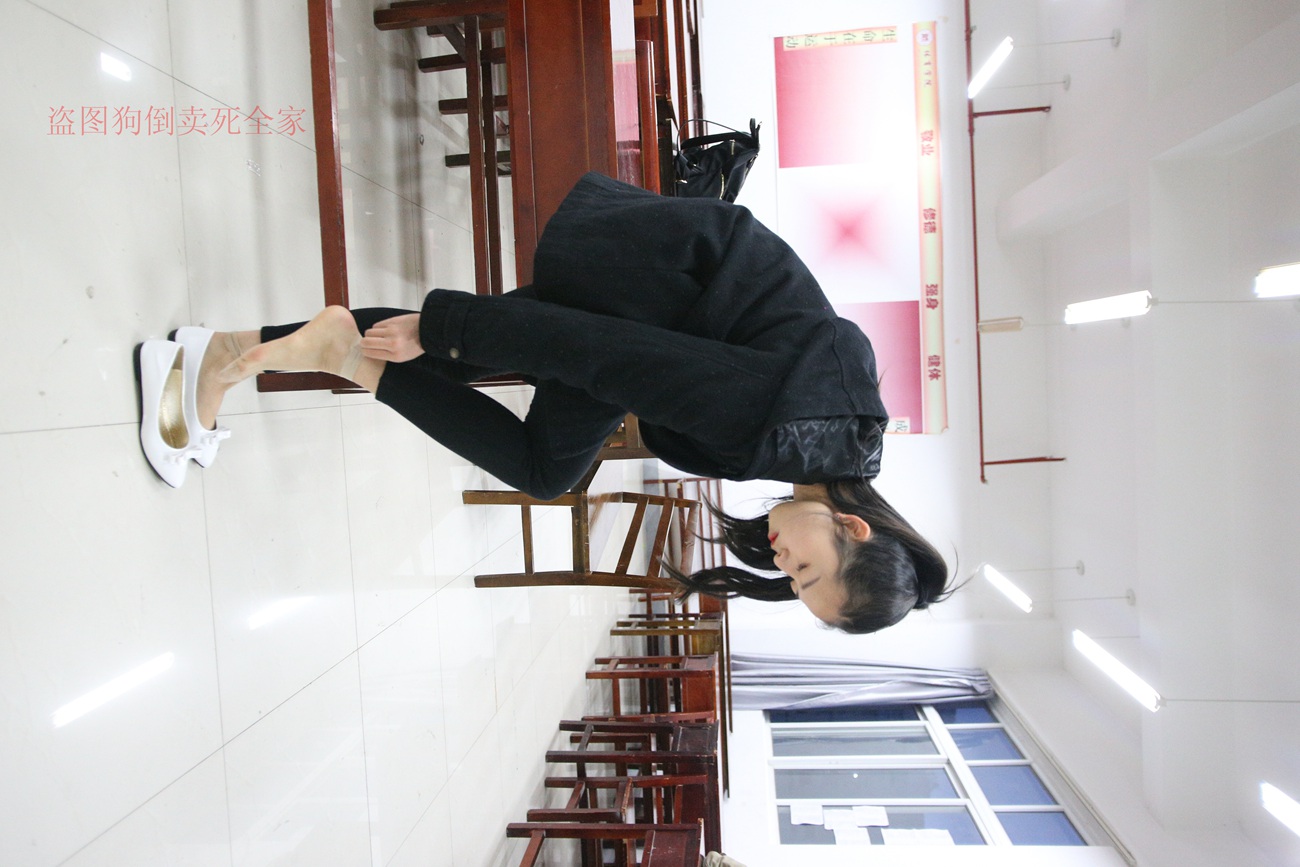 图片[140]-大西瓜爱牙膏-早期作品-Z4-3 短丝+裸足 (1) [187P] – 速更版-美库