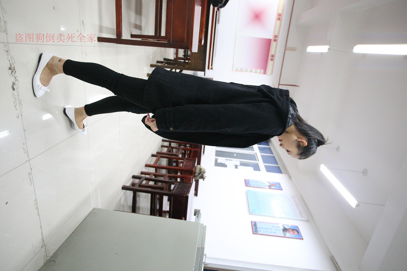 图片[148]-大西瓜爱牙膏-早期作品-Z4-3 短丝+裸足 (1) [187P] – 速更版-美库