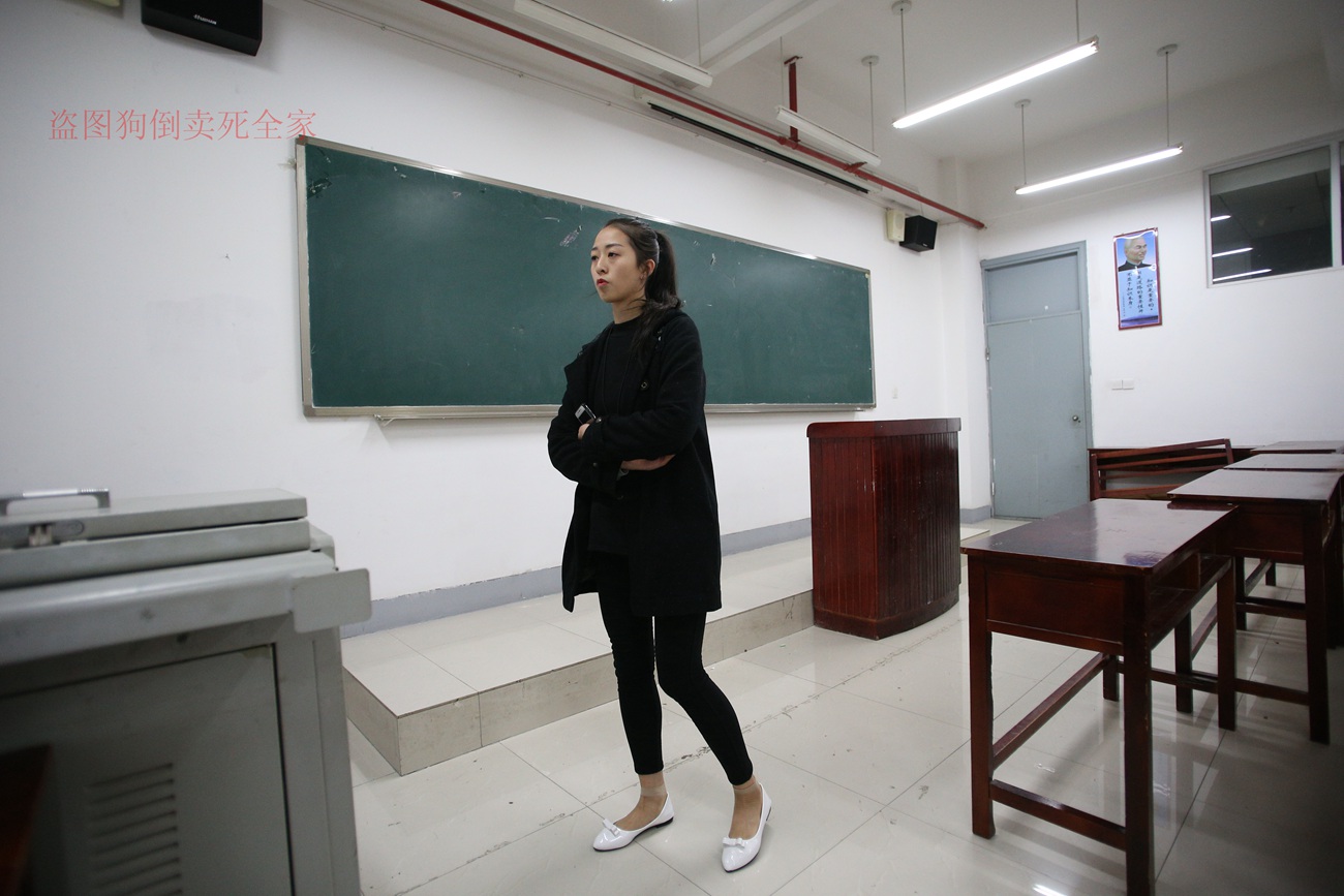 图片[167]-大西瓜爱牙膏-早期作品-Z4-3 短丝+裸足 (1) [187P] – 速更版-美库