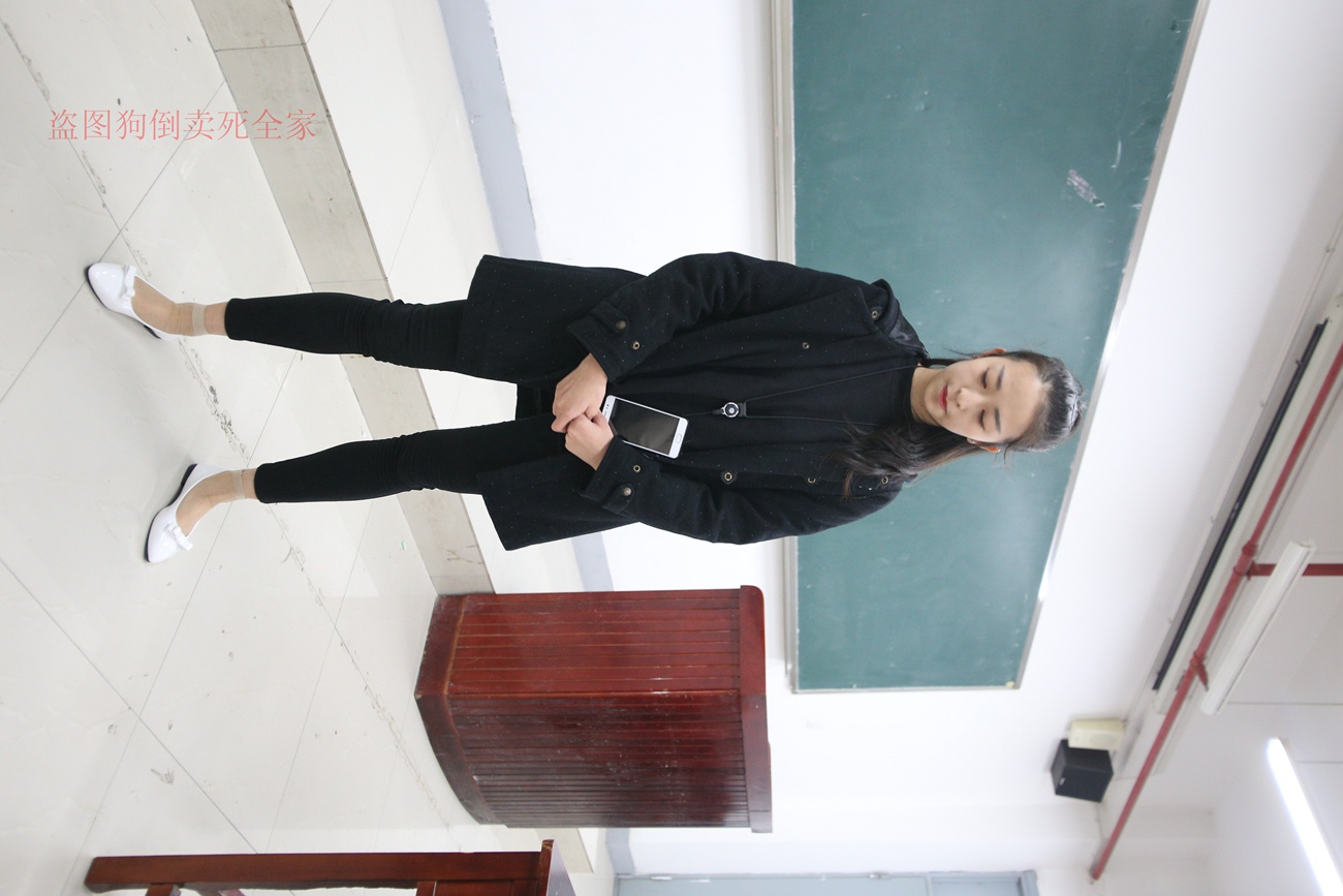 图片[185]-大西瓜爱牙膏-早期作品-Z4-3 短丝+裸足 (1) [187P] – 速更版-美库