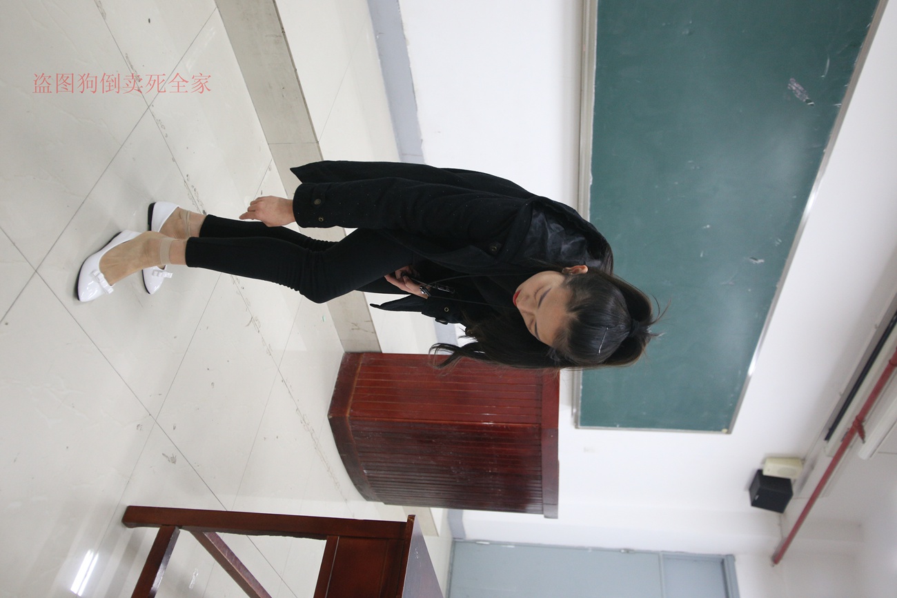 图片[184]-大西瓜爱牙膏-早期作品-Z4-3 短丝+裸足 (1) [187P] – 速更版-美库