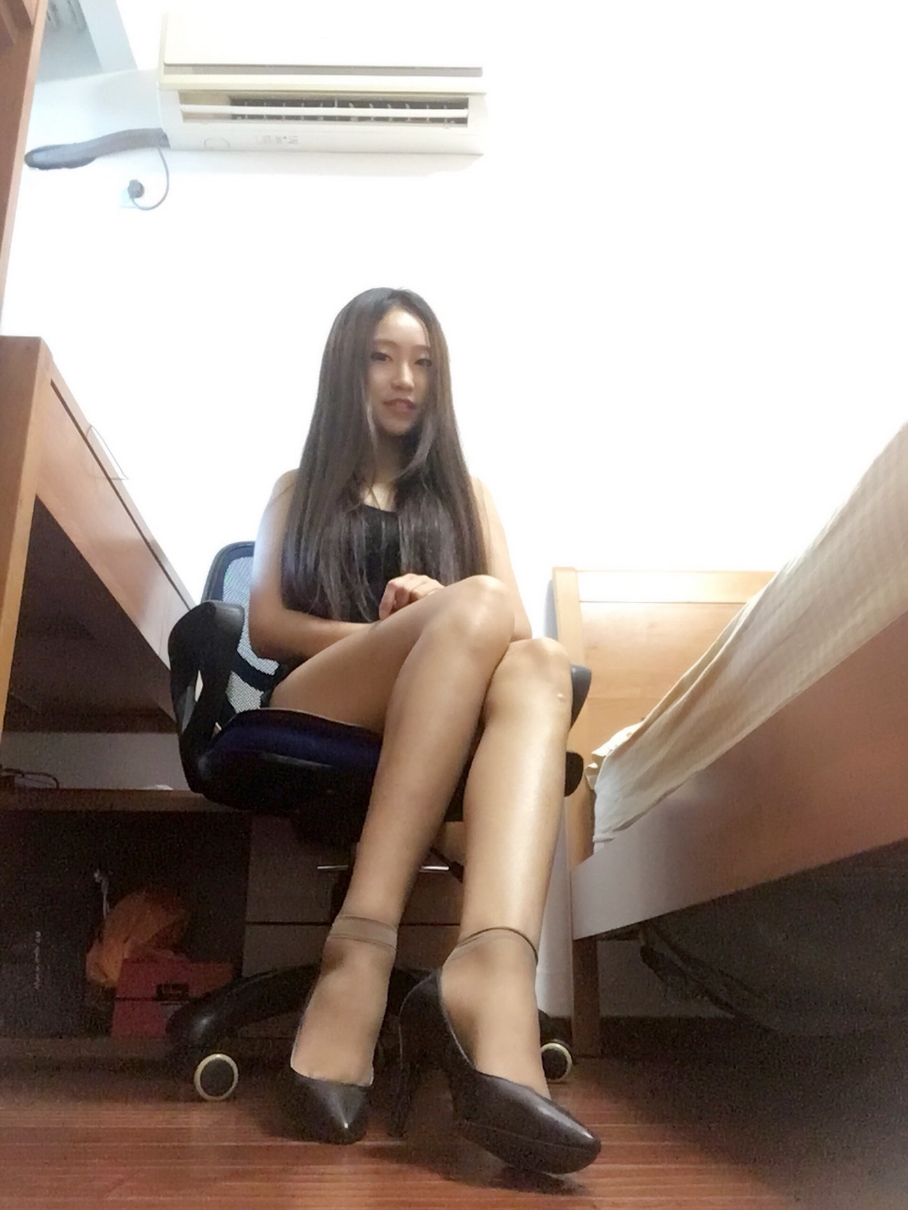 图片[21]-学妹校园寝室短丝系列010期 曾雨柔[96P] – 速更版-美库