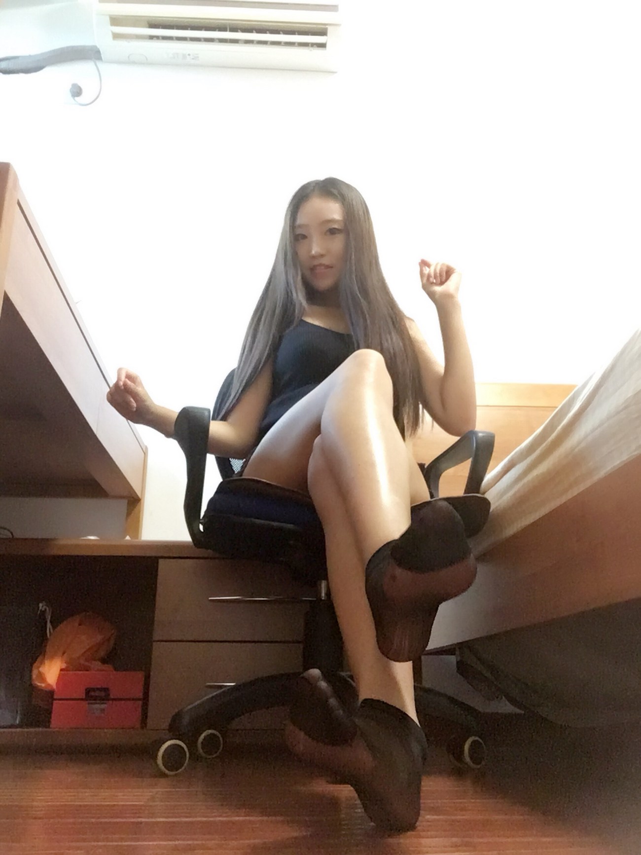 图片[39]-学妹校园寝室短丝系列010期 曾雨柔[96P] – 速更版-美库