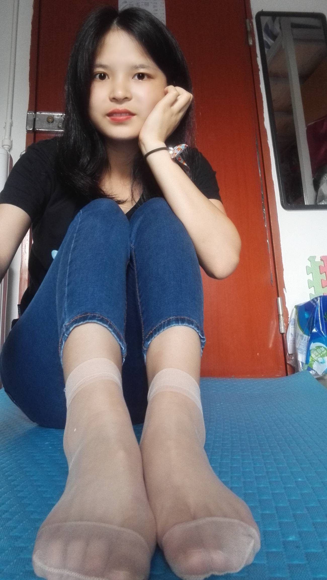 图片[26]-学妹校园寝室短丝系列011期 红萍[71P] – 速更版-美库