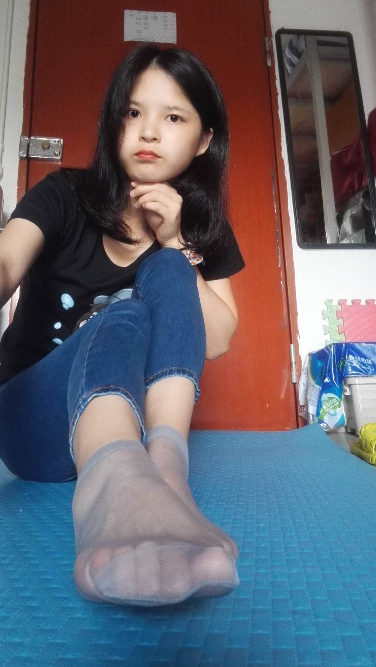 图片[27]-学妹校园寝室短丝系列011期 红萍[71P] – 速更版-美库