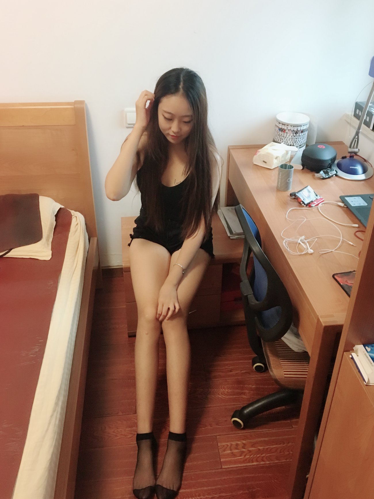 图片[66]-学妹校园寝室短丝系列010期 曾雨柔[96P] – 速更版-美库