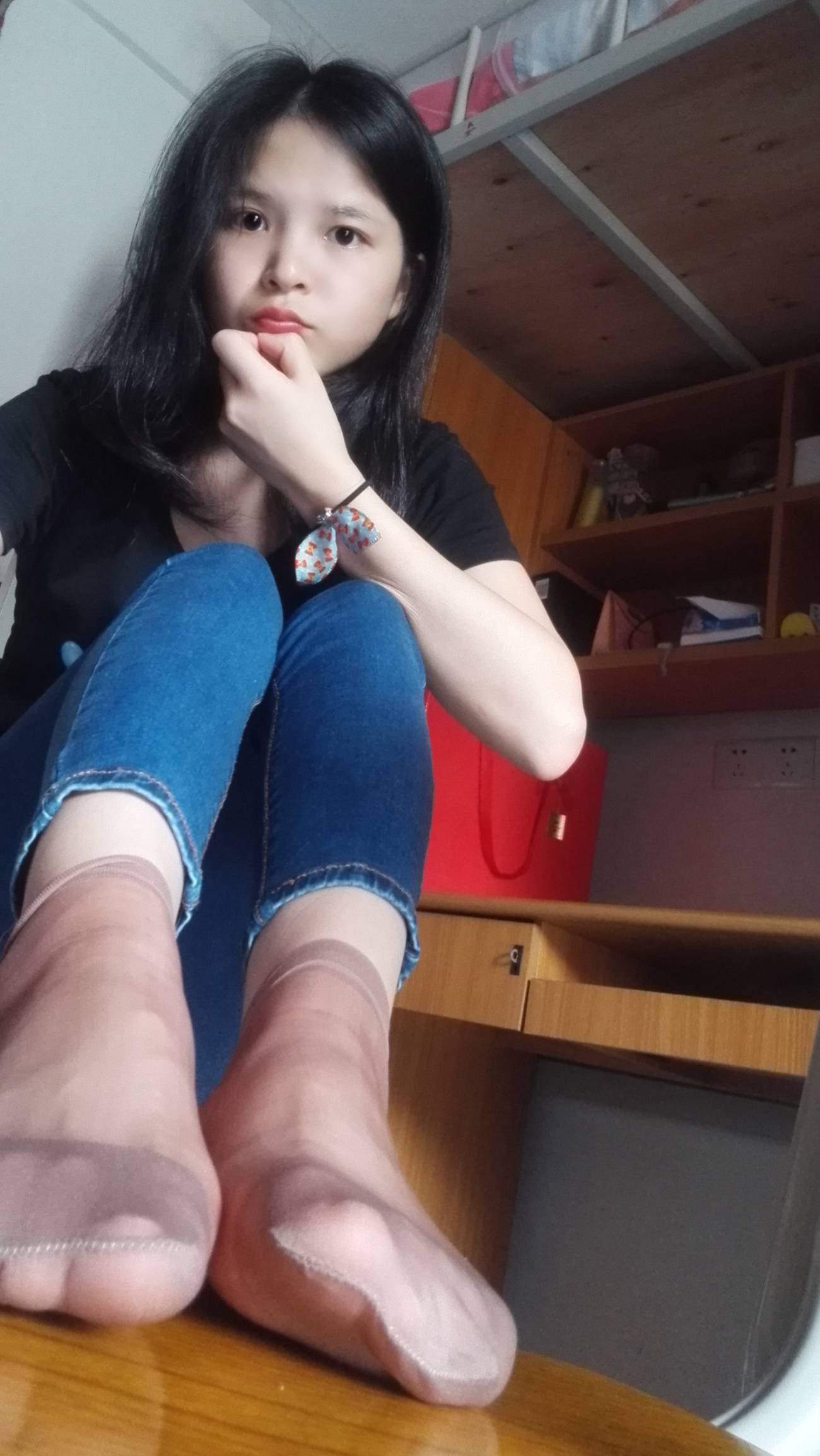 图片[45]-学妹校园寝室短丝系列011期 红萍[71P] – 速更版-美库