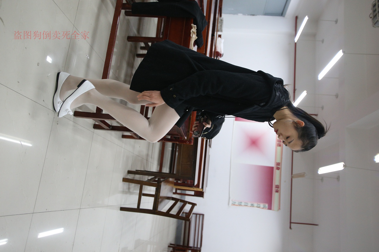 图片[14]-大西瓜爱牙膏-早期作品-Z4-4 教室电梯白袜 [336P] – 速更版-美库