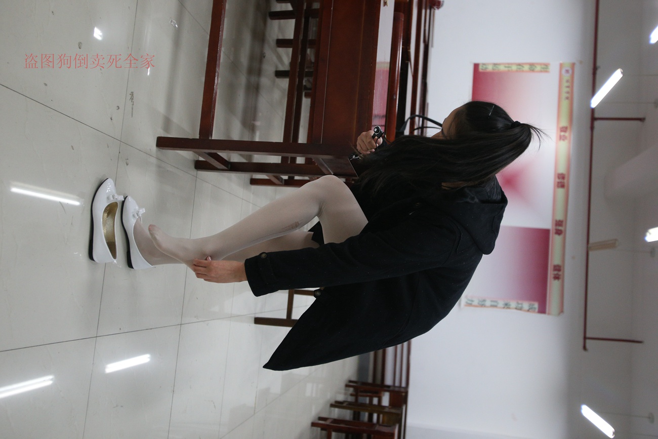 图片[41]-大西瓜爱牙膏-早期作品-Z4-4 教室电梯白袜 [336P] – 速更版-美库