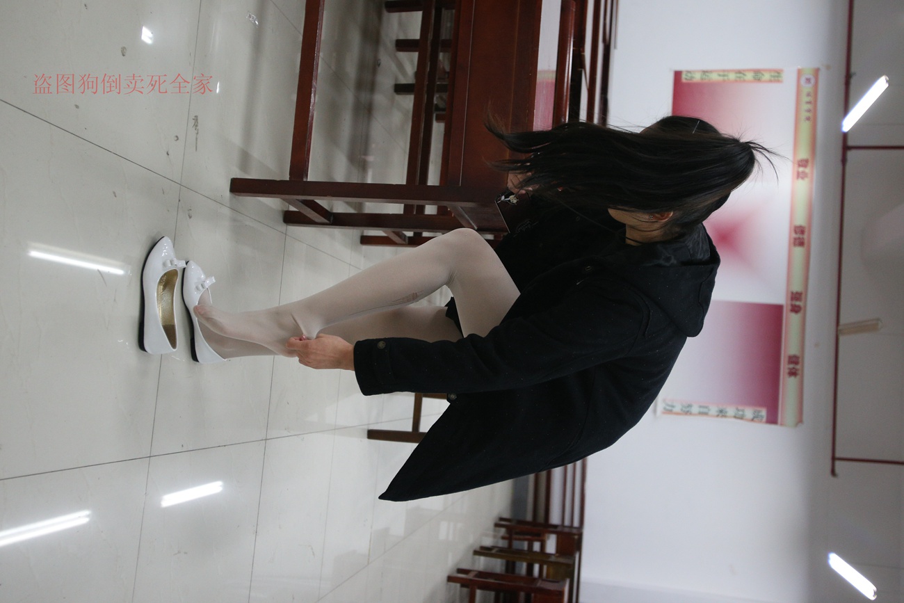 图片[42]-大西瓜爱牙膏-早期作品-Z4-4 教室电梯白袜 [336P] – 速更版-美库