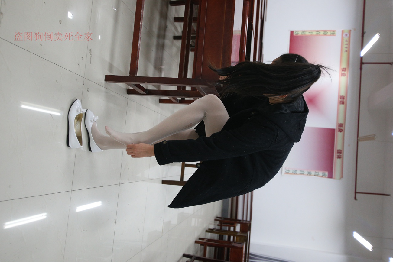 图片[43]-大西瓜爱牙膏-早期作品-Z4-4 教室电梯白袜 [336P] – 速更版-美库