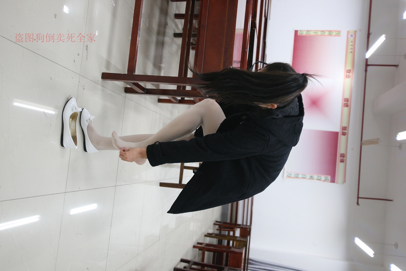 图片[47]-大西瓜爱牙膏-早期作品-Z4-4 教室电梯白袜 [336P] – 速更版-美库