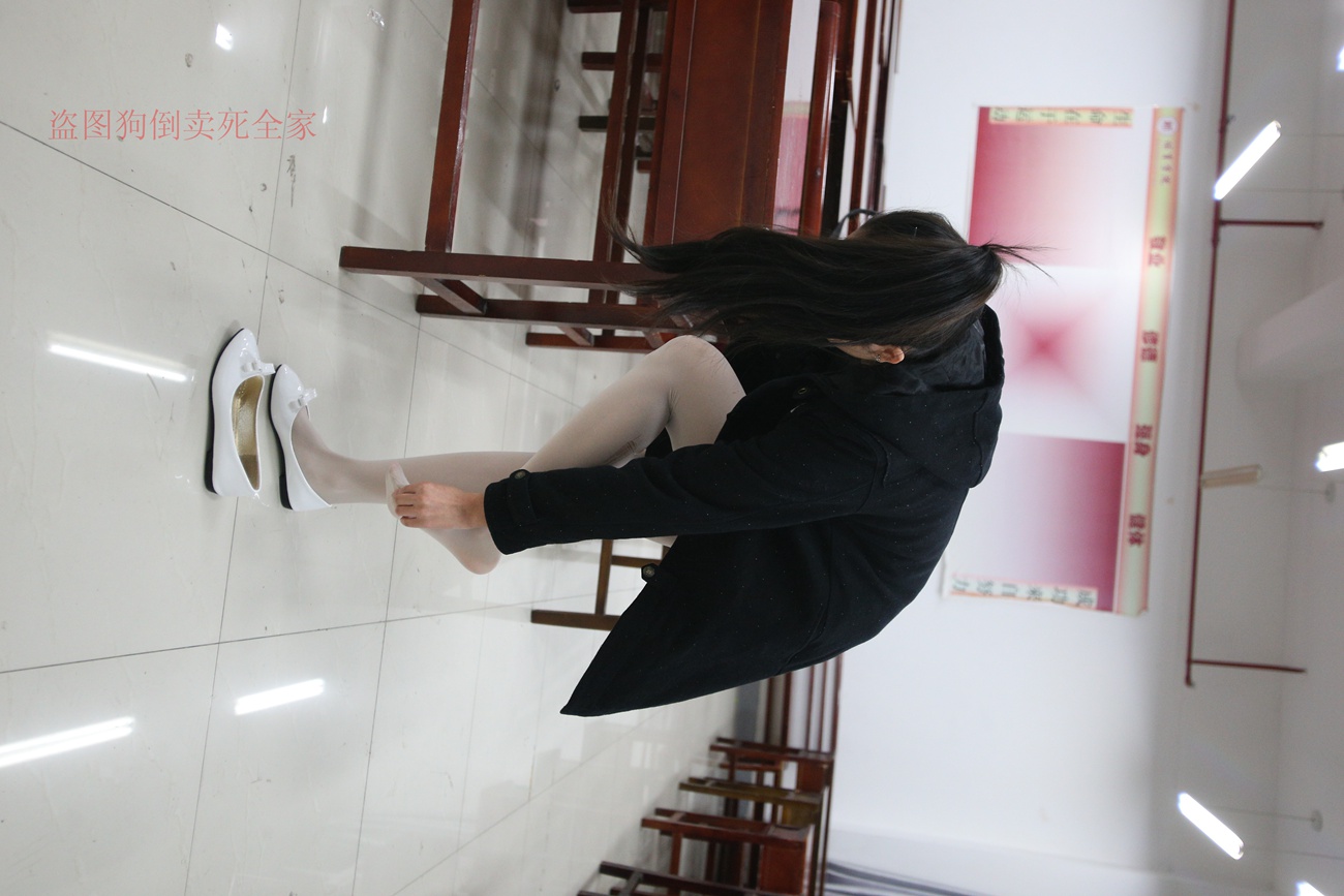 图片[48]-大西瓜爱牙膏-早期作品-Z4-4 教室电梯白袜 [336P] – 速更版-美库