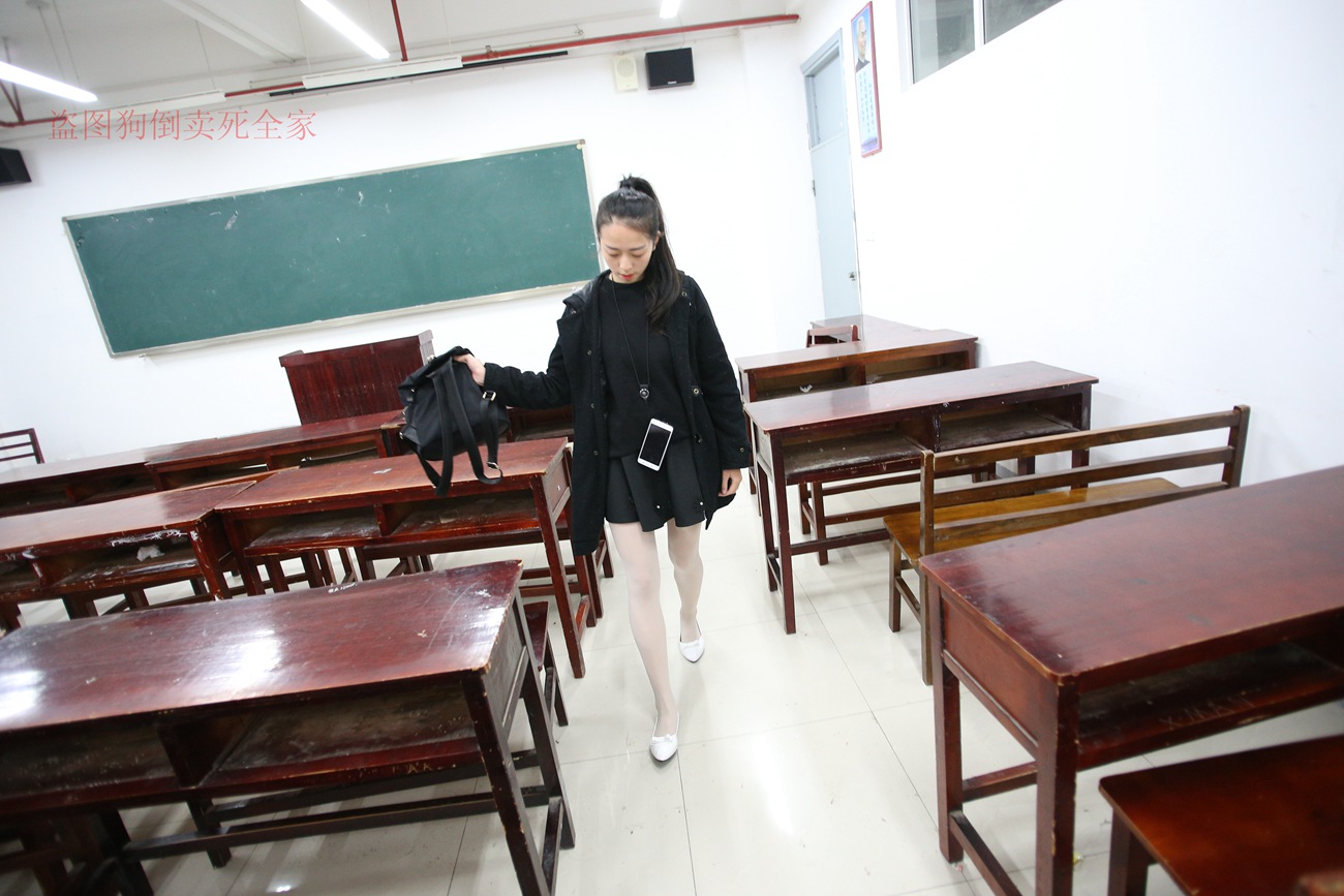 图片[54]-大西瓜爱牙膏-早期作品-Z4-4 教室电梯白袜 [336P] – 速更版-美库