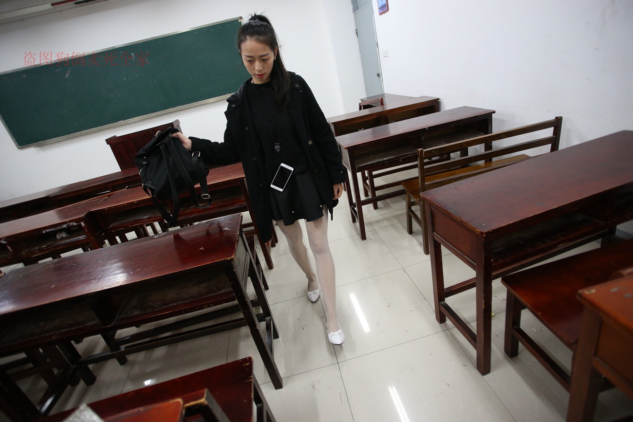 图片[55]-大西瓜爱牙膏-早期作品-Z4-4 教室电梯白袜 [336P] – 速更版-美库