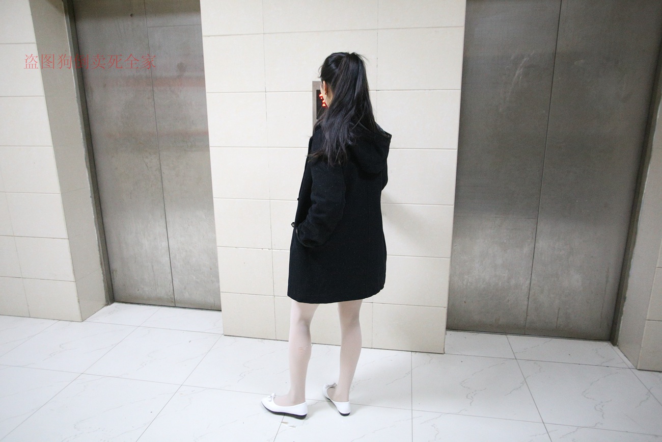 图片[57]-大西瓜爱牙膏-早期作品-Z4-4 教室电梯白袜 [336P] – 速更版-美库