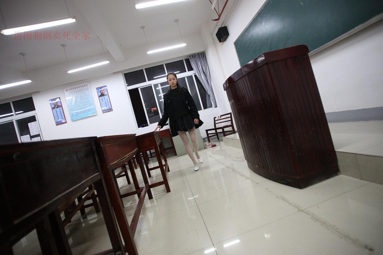 图片[94]-大西瓜爱牙膏-早期作品-Z4-4 教室电梯白袜 [336P] – 速更版-美库