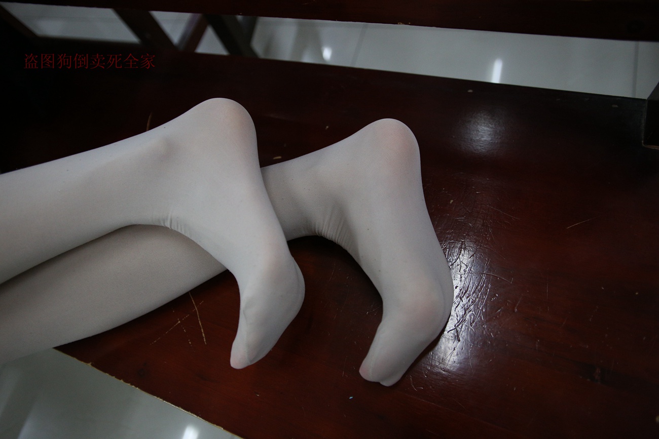 图片[151]-大西瓜爱牙膏-早期作品-Z4-4 教室电梯白袜 [336P] – 速更版-美库
