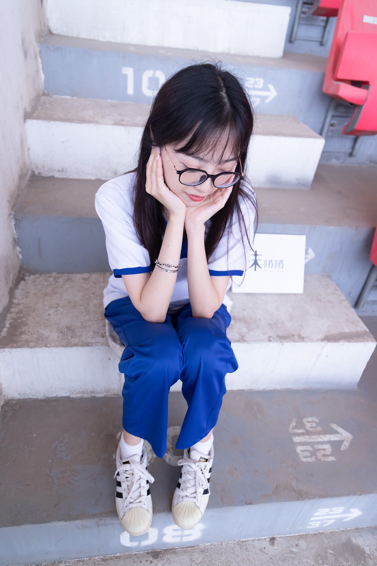 图片[33]-[BoBoSocks袜啵啵]NO.002 稚予-校服、贝壳头、白棉袜、裸足[139P] – 速更版-美库