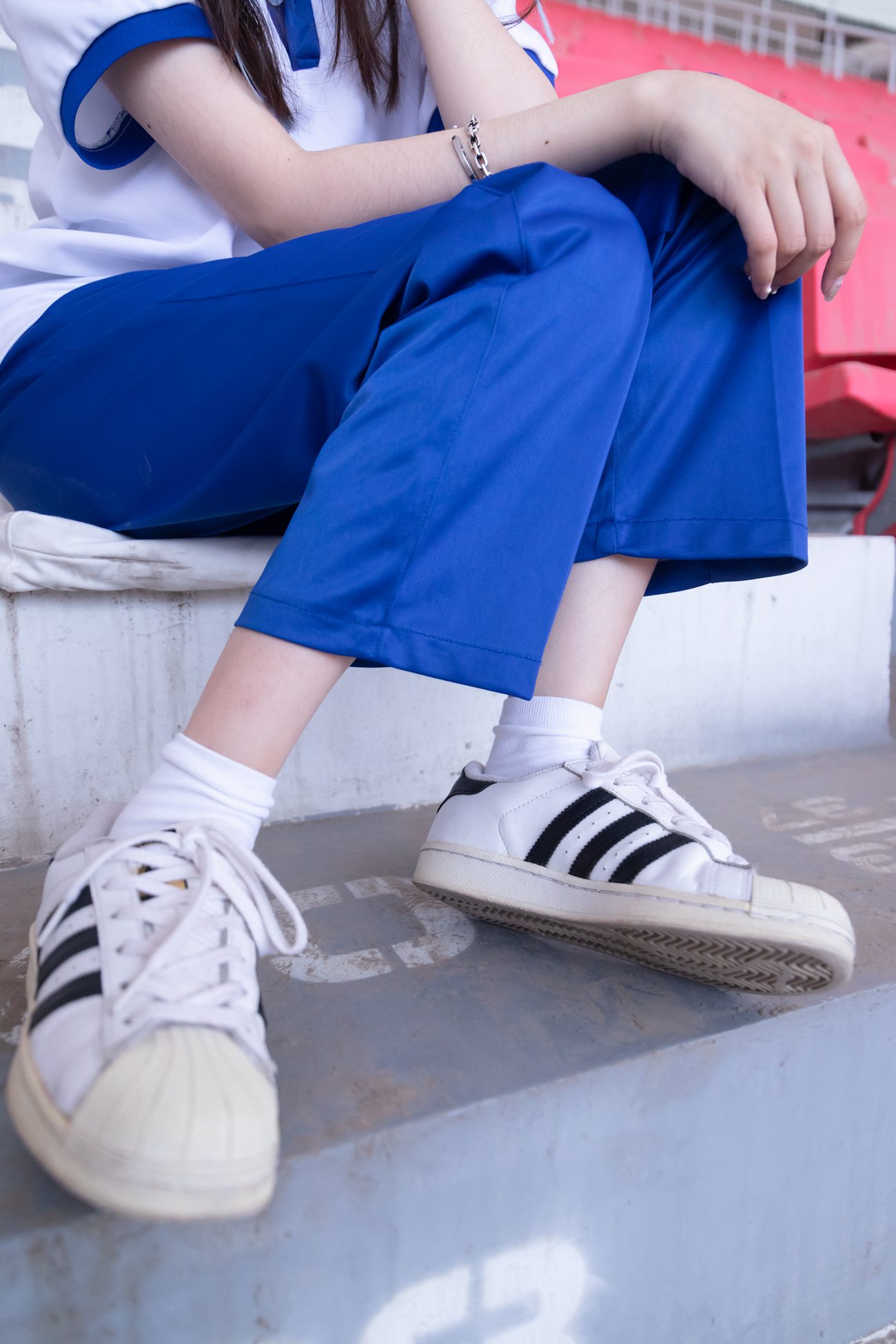 图片[34]-[BoBoSocks袜啵啵]NO.002 稚予-校服、贝壳头、白棉袜、裸足[139P] – 速更版-美库