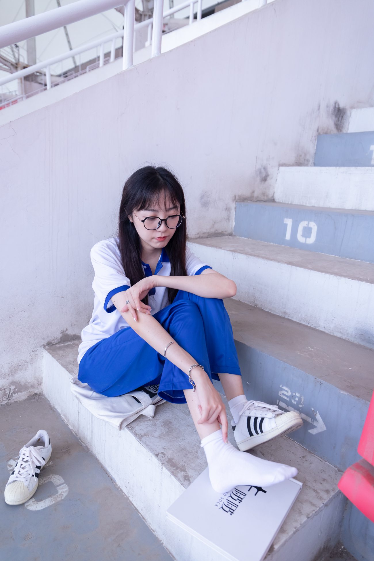 图片[47]-[BoBoSocks袜啵啵]NO.002 稚予-校服、贝壳头、白棉袜、裸足[139P] – 速更版-美库