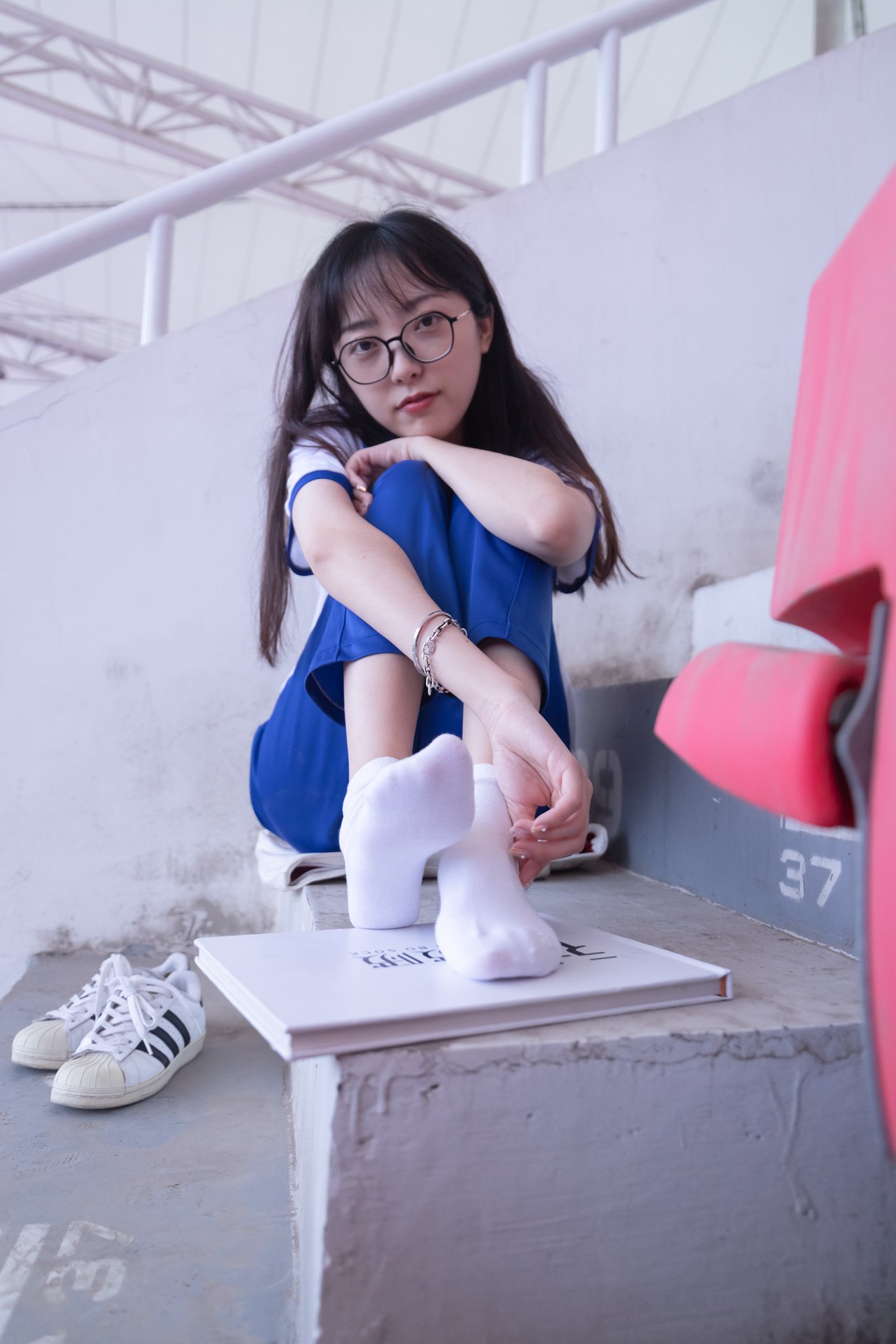 图片[76]-[BoBoSocks袜啵啵]NO.002 稚予-校服、贝壳头、白棉袜、裸足[139P] – 速更版-美库