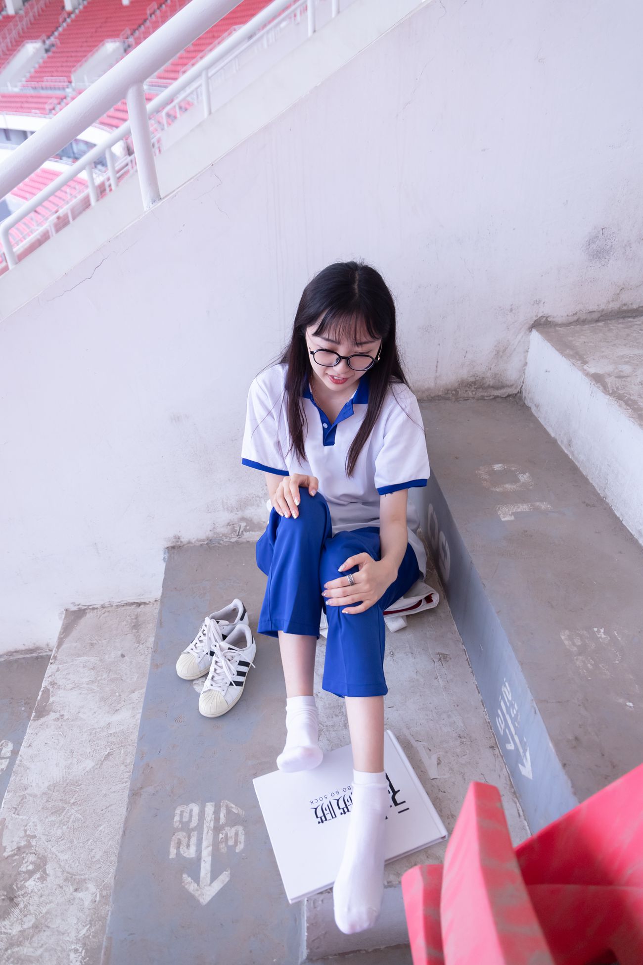 图片[80]-[BoBoSocks袜啵啵]NO.002 稚予-校服、贝壳头、白棉袜、裸足[139P] – 速更版-美库