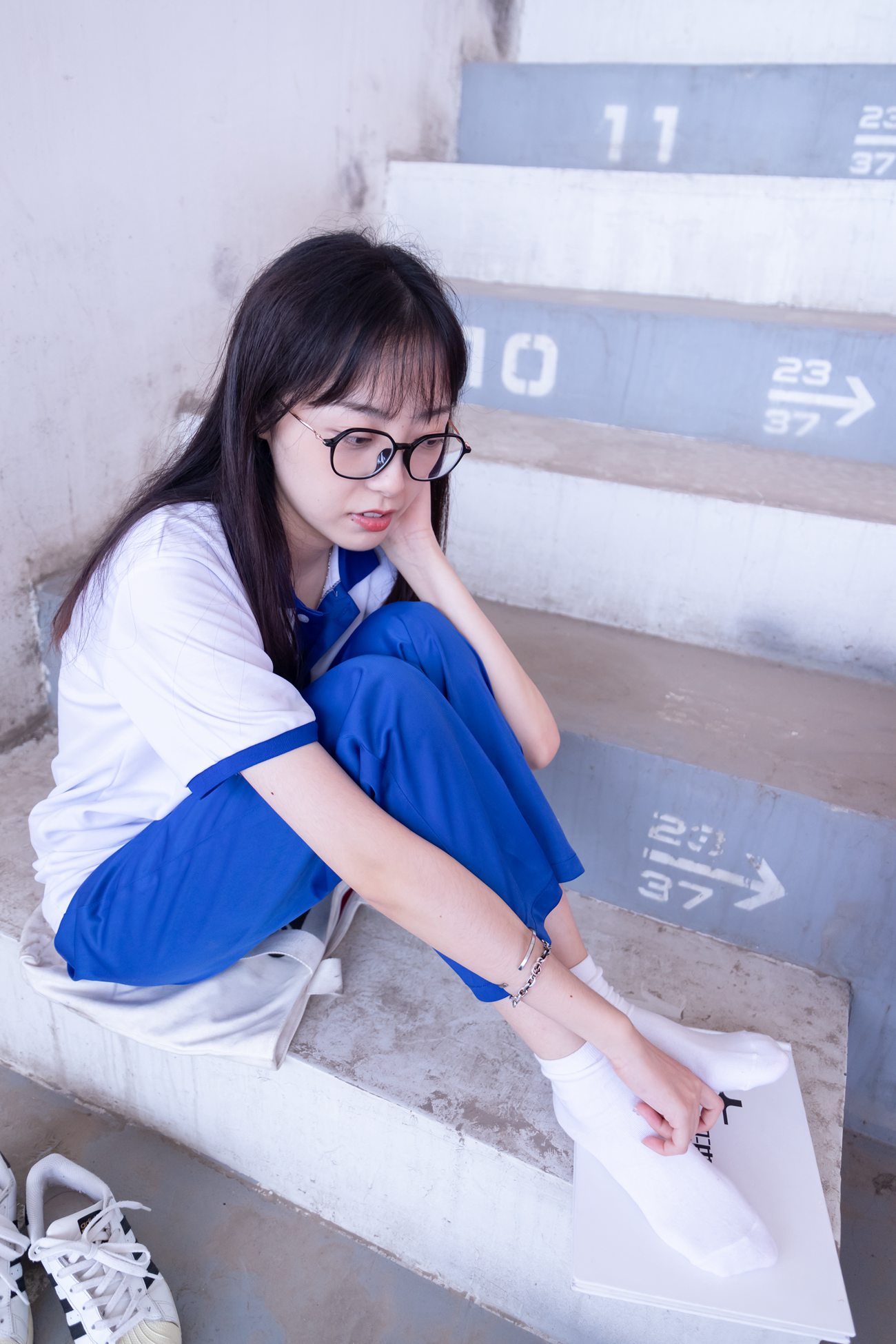 图片[88]-[BoBoSocks袜啵啵]NO.002 稚予-校服、贝壳头、白棉袜、裸足[139P] – 速更版-美库