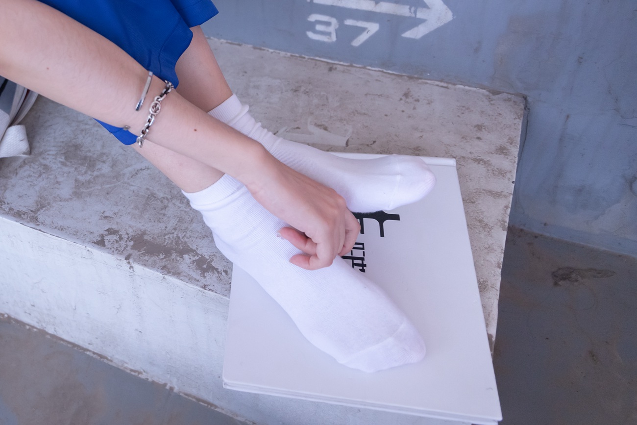 图片[89]-[BoBoSocks袜啵啵]NO.002 稚予-校服、贝壳头、白棉袜、裸足[139P] – 速更版-美库