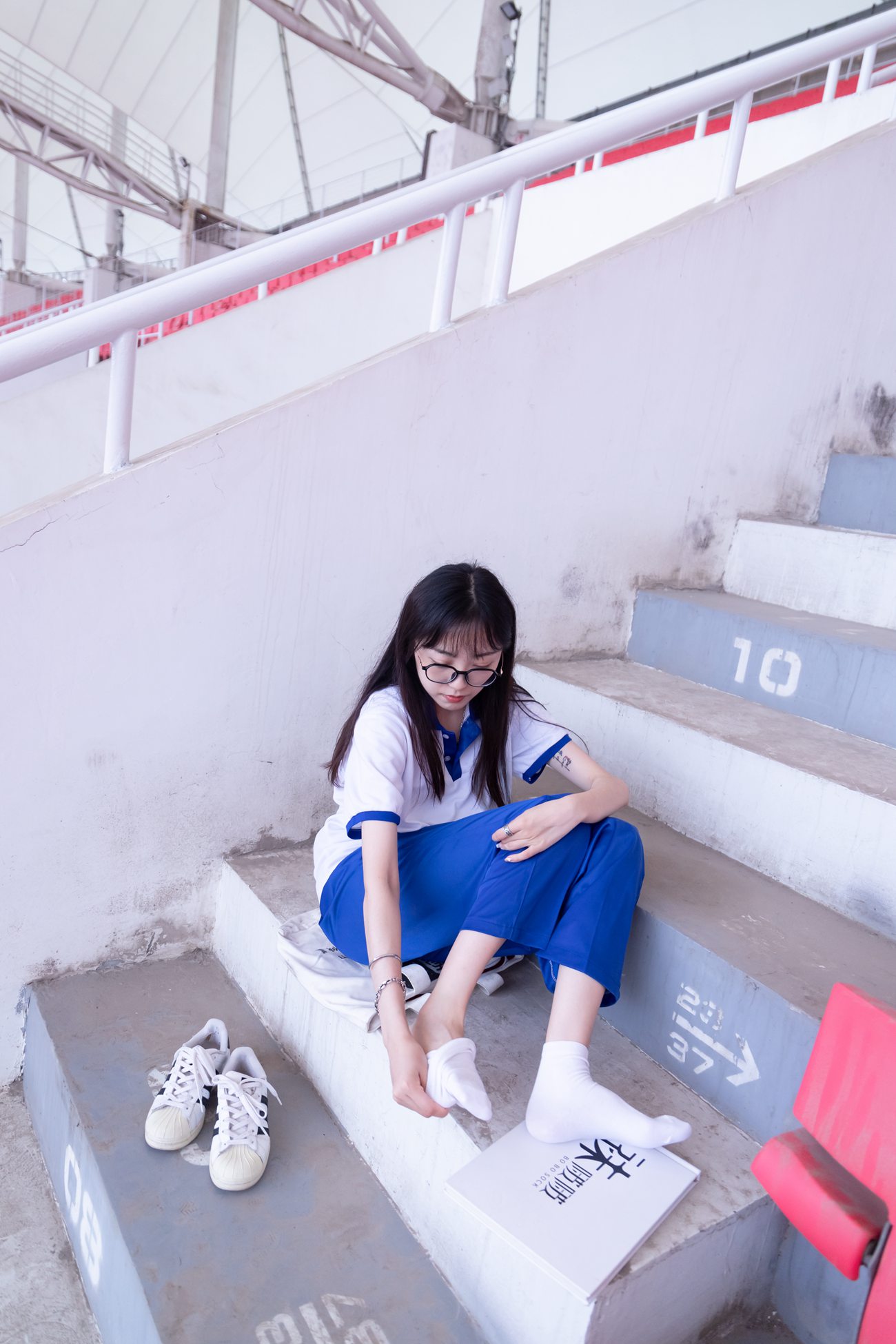 图片[96]-[BoBoSocks袜啵啵]NO.002 稚予-校服、贝壳头、白棉袜、裸足[139P] – 速更版-美库