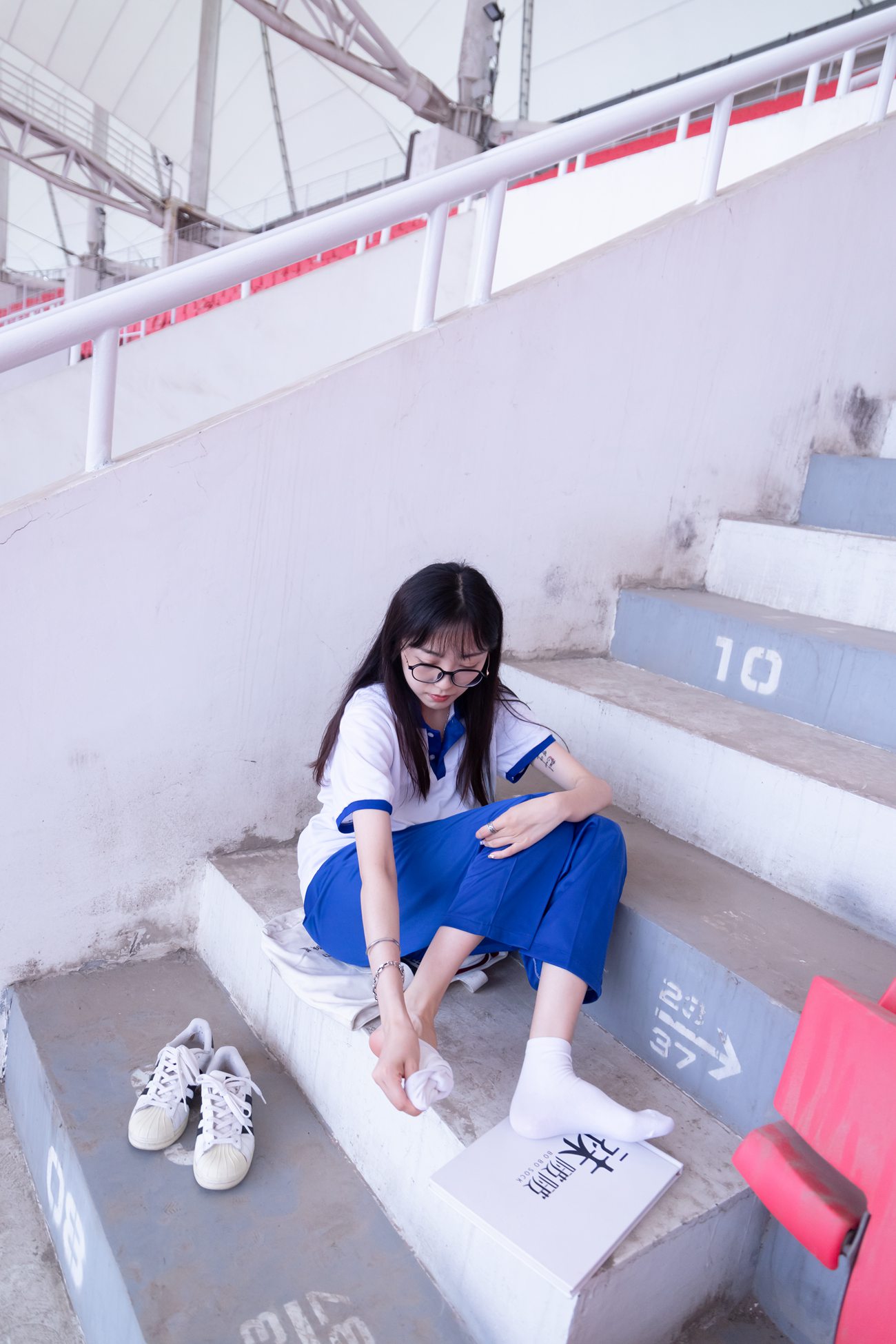 图片[98]-[BoBoSocks袜啵啵]NO.002 稚予-校服、贝壳头、白棉袜、裸足[139P] – 速更版-美库