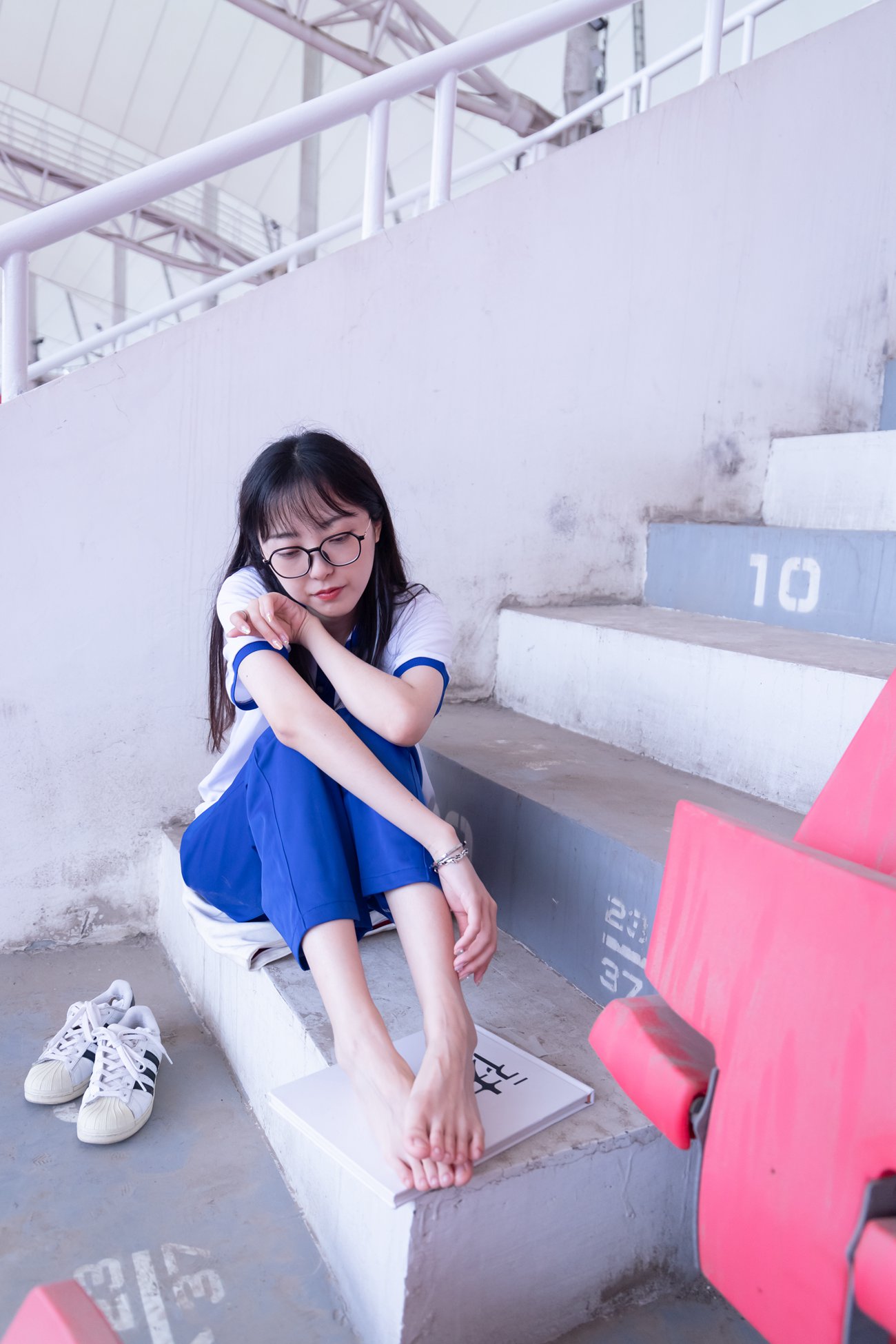 图片[120]-[BoBoSocks袜啵啵]NO.002 稚予-校服、贝壳头、白棉袜、裸足[139P] – 速更版-美库