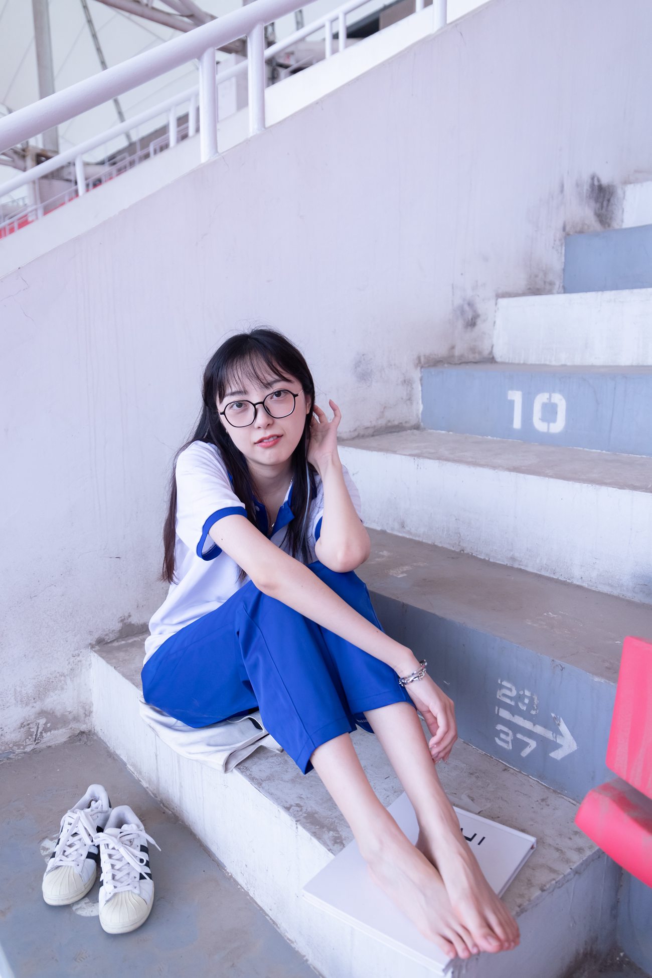 图片[121]-[BoBoSocks袜啵啵]NO.002 稚予-校服、贝壳头、白棉袜、裸足[139P] – 速更版-美库