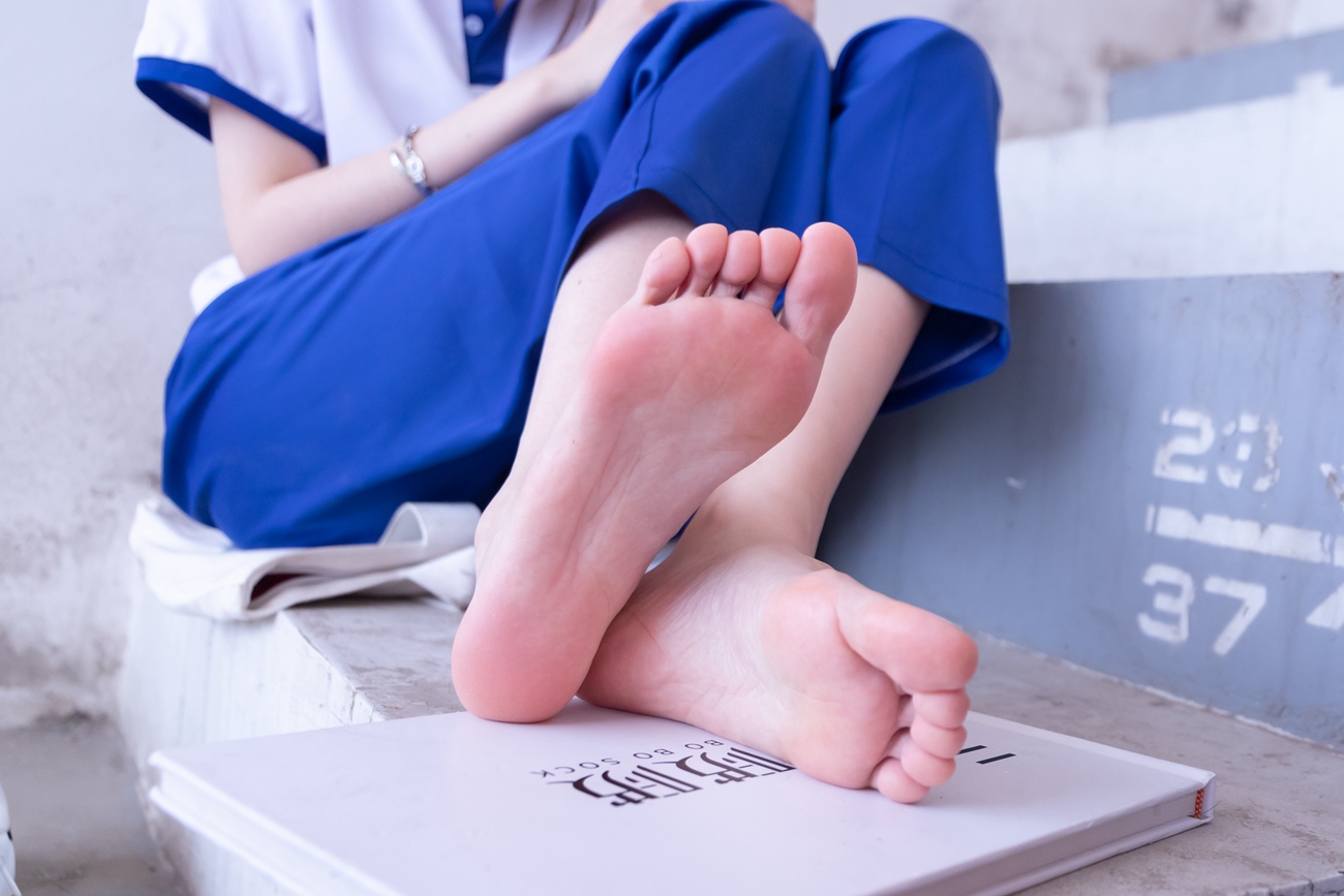 图片[139]-[BoBoSocks袜啵啵]NO.002 稚予-校服、贝壳头、白棉袜、裸足[139P] – 速更版-美库