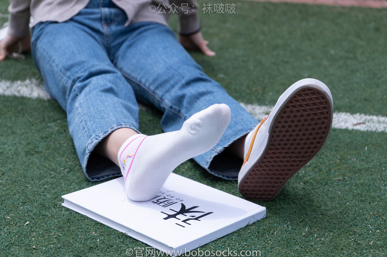 图片[31]-[BoBoSocks袜啵啵]NO.004 泡芙-vans帆布鞋、白棉袜、裸足[127P] – 速更版-美库