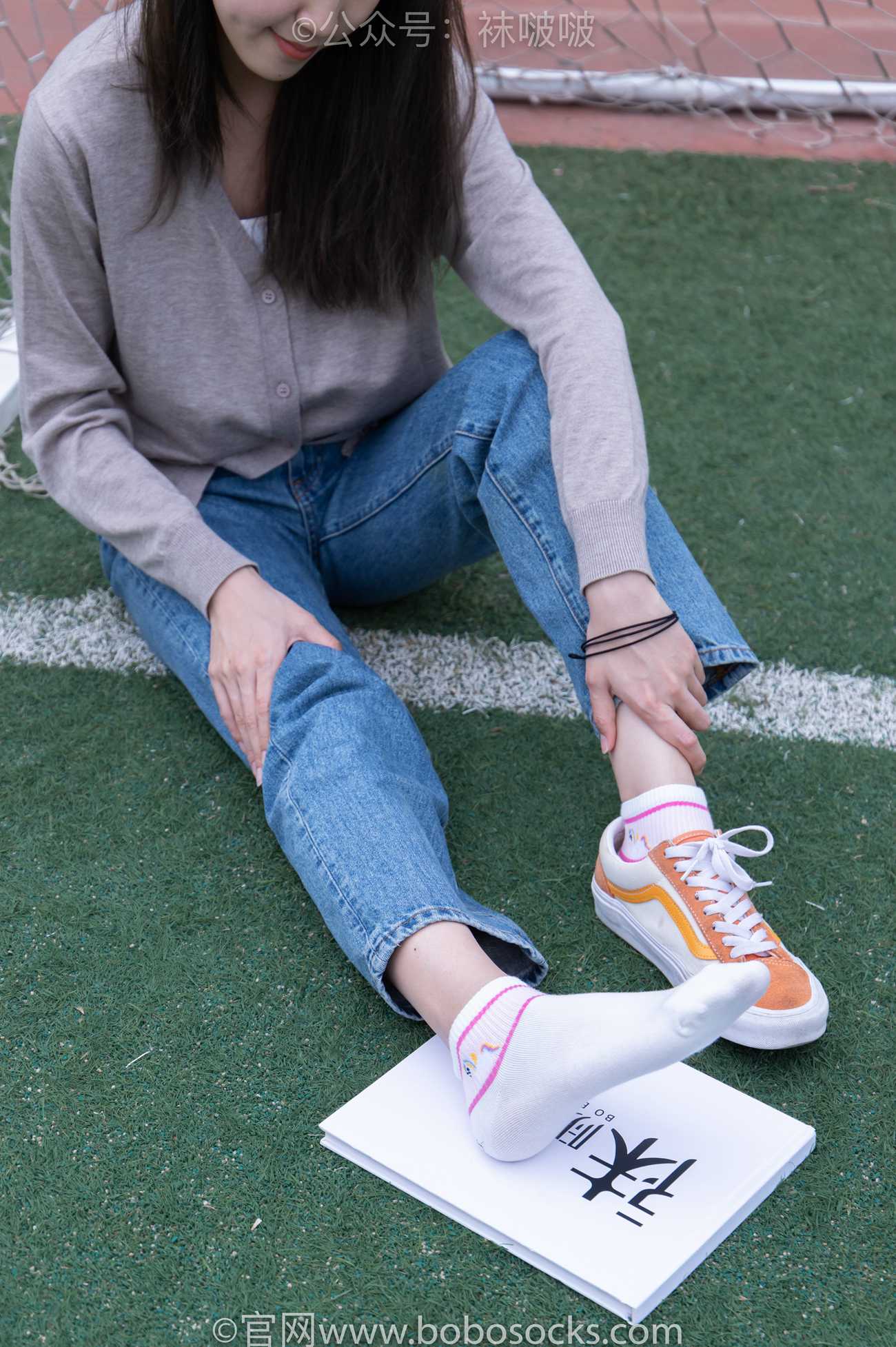 图片[37]-[BoBoSocks袜啵啵]NO.004 泡芙-vans帆布鞋、白棉袜、裸足[127P] – 速更版-美库