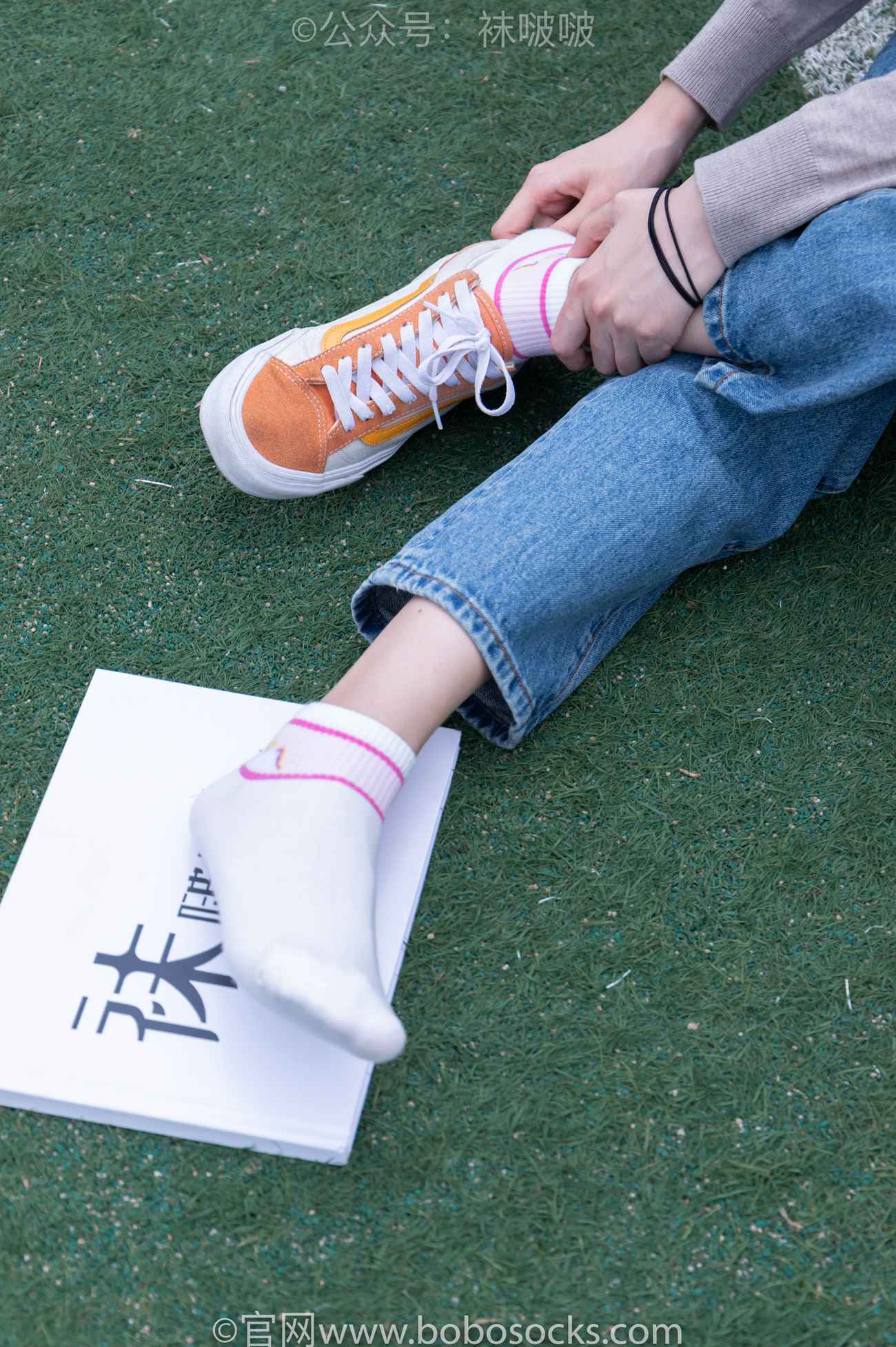 图片[42]-[BoBoSocks袜啵啵]NO.004 泡芙-vans帆布鞋、白棉袜、裸足[127P] – 速更版-美库
