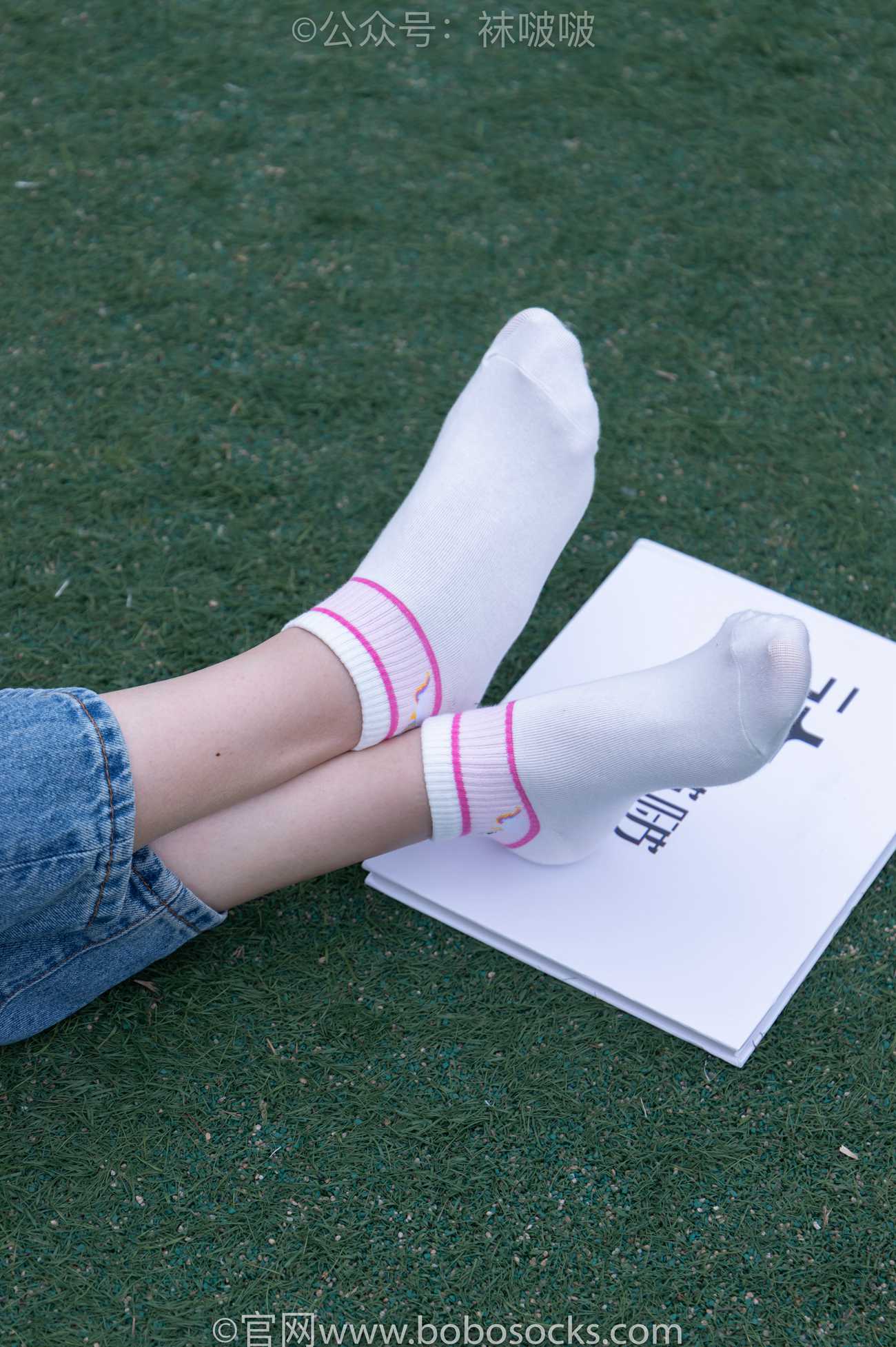 图片[49]-[BoBoSocks袜啵啵]NO.004 泡芙-vans帆布鞋、白棉袜、裸足[127P] – 速更版-美库